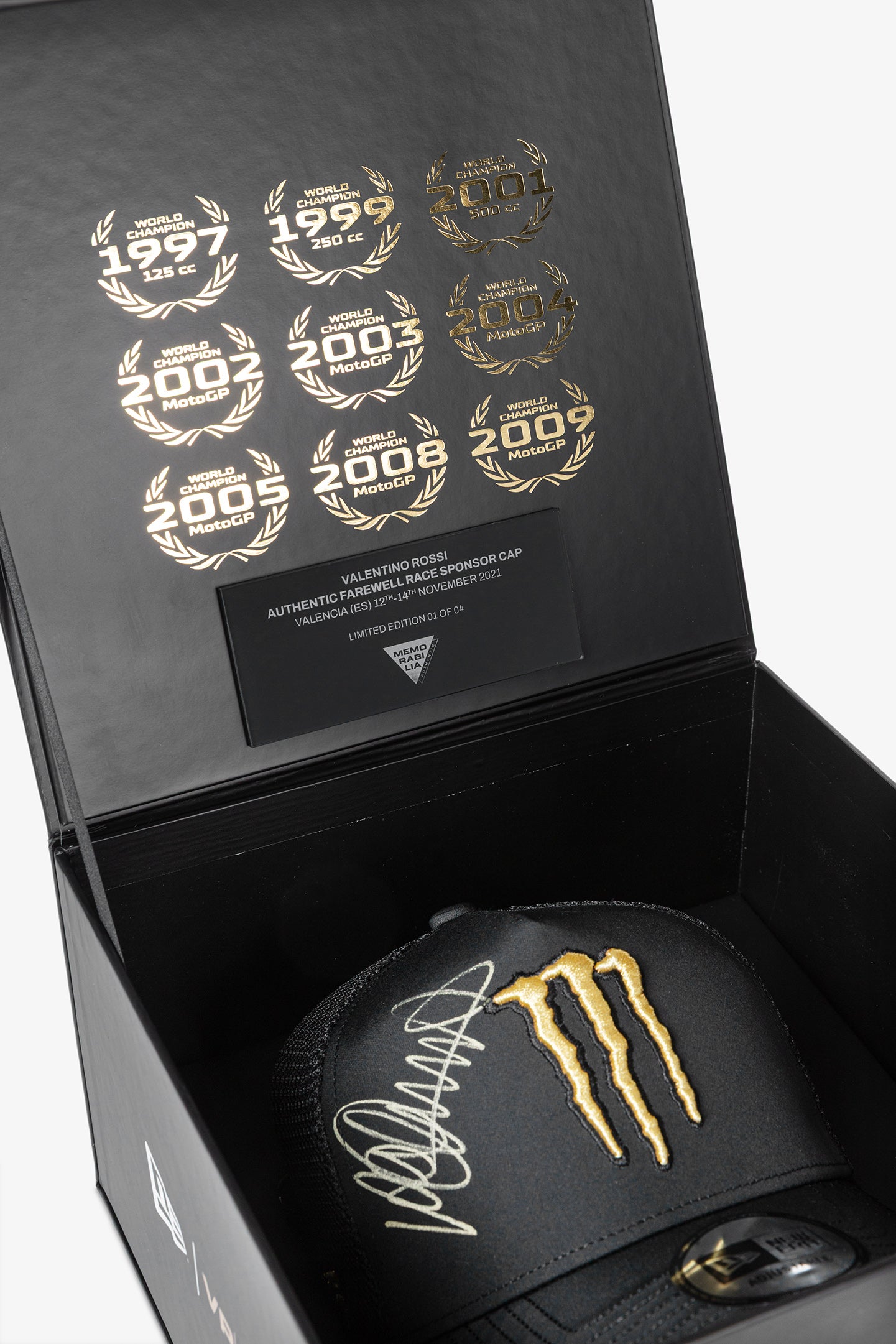 VR46 PREMIUM ED VALENCIA 2021 BOX サイン無し Valentino Rossi | PREMIUM EDITION VALENCIA 2021 BOX&キャップ