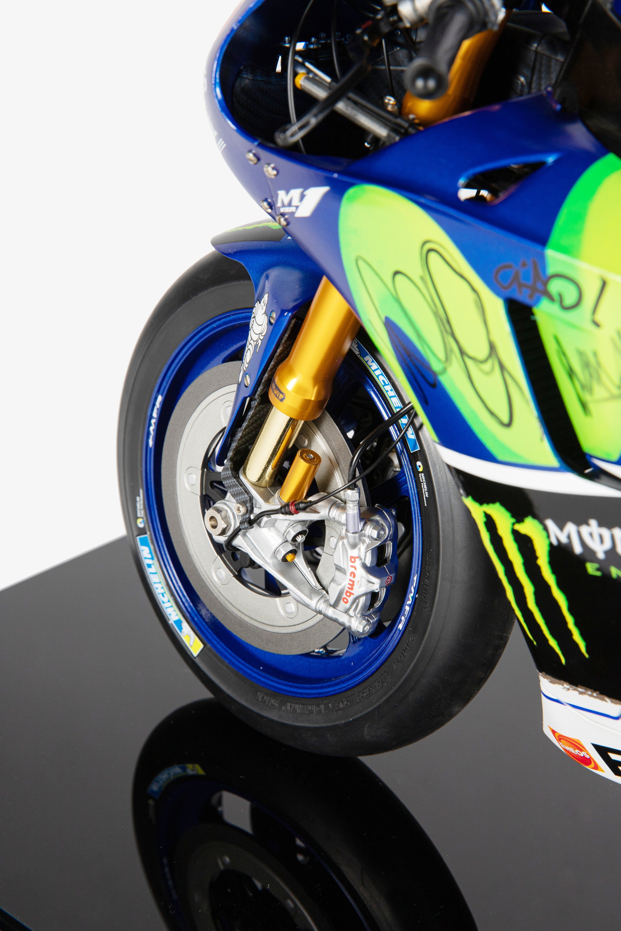 Yamaha YZR-M1 MotoGP 2016 1:4 - Memorabilia Collectibles Valentino Ros